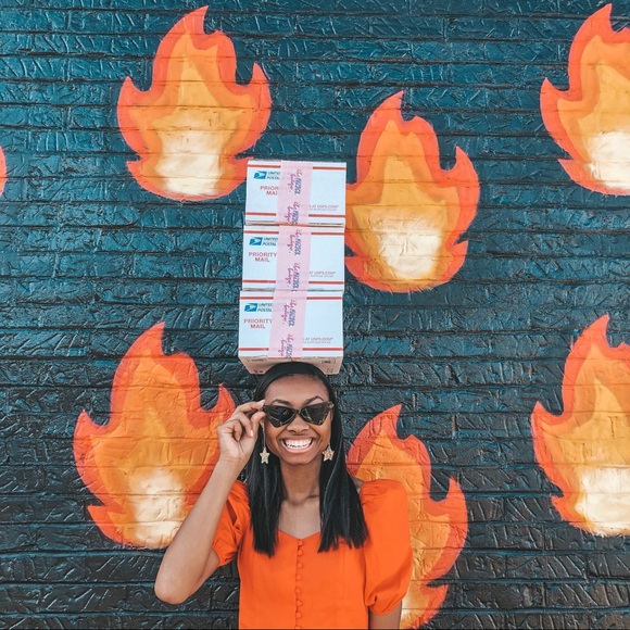 Bookmark My Closet 🤩✨ - Picture 4 of 8